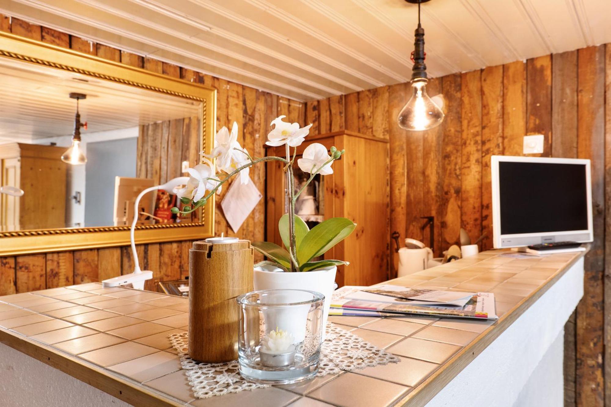 Sleep And Go Bed & Breakfast Mundelsheim Exterior photo